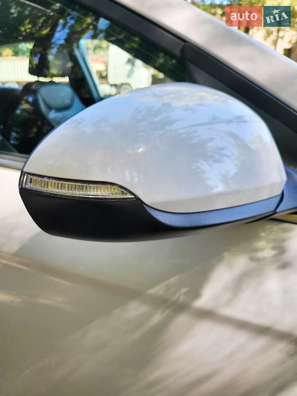 Хэтчбек Hyundai Ioniq 2018 в Одессе фото 9 Хэтчбек Hyundai Ioniq 2018 в Одессе