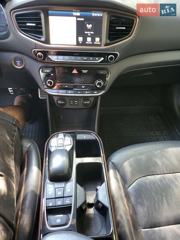 Хэтчбек Hyundai Ioniq 2018 в Одессе фото 34 Хэтчбек Hyundai Ioniq 2018 в Одессе