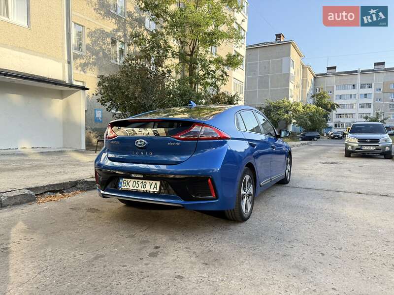 Хетчбек Hyundai Ioniq 2018 в Вараші