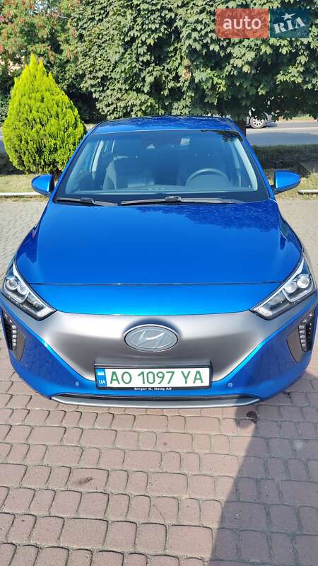 Хетчбек Hyundai Ioniq 2016 в Ужгороді