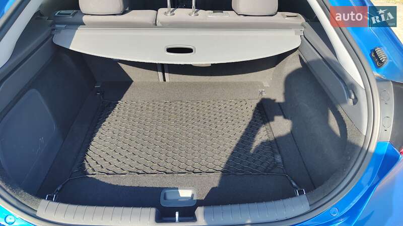 Хетчбек Hyundai Ioniq 2016 в Ужгороді