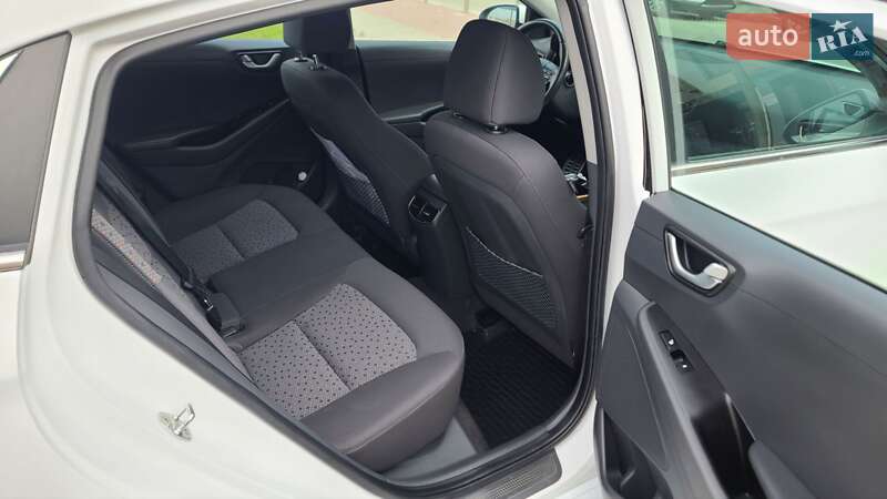 Лифтбек Hyundai Ioniq 2019 в Тернополе фото 4 Лифтбек Hyundai Ioniq 2019 в Тернополе