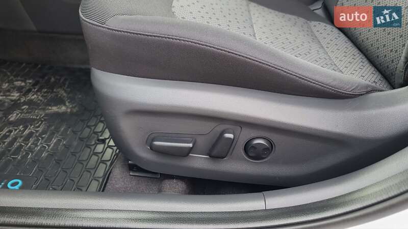 Лифтбек Hyundai Ioniq 2019 в Тернополе фото 24 Лифтбек Hyundai Ioniq 2019 в Тернополе