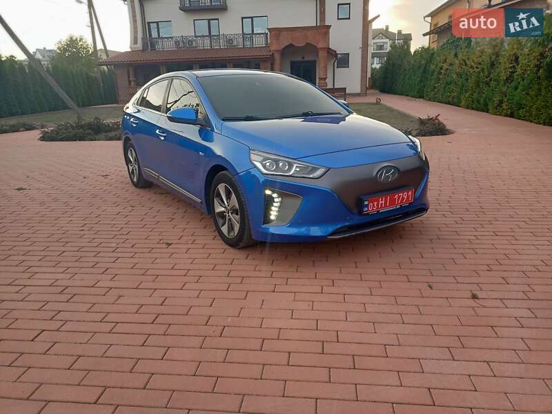 Хетчбек Hyundai Ioniq 2017 в Івано-Франківську