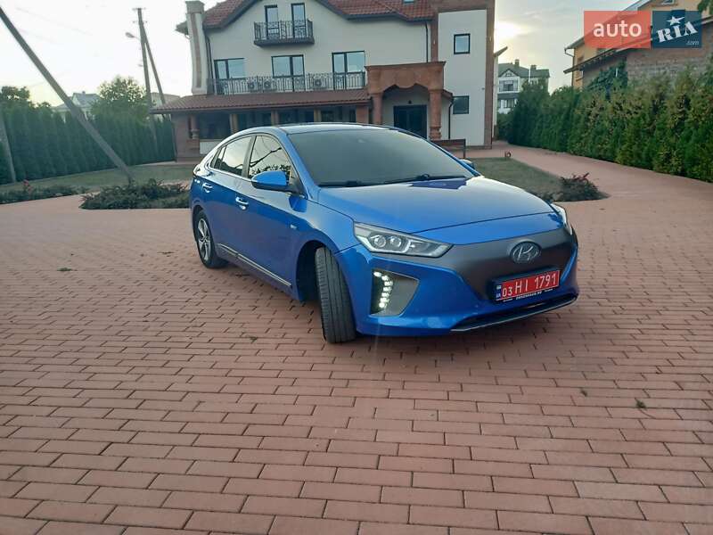 Хетчбек Hyundai Ioniq 2017 в Івано-Франківську