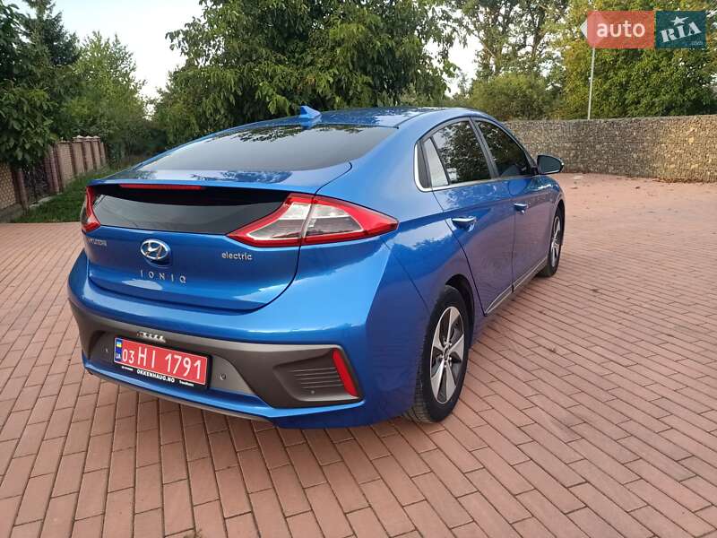 Хетчбек Hyundai Ioniq 2017 в Івано-Франківську