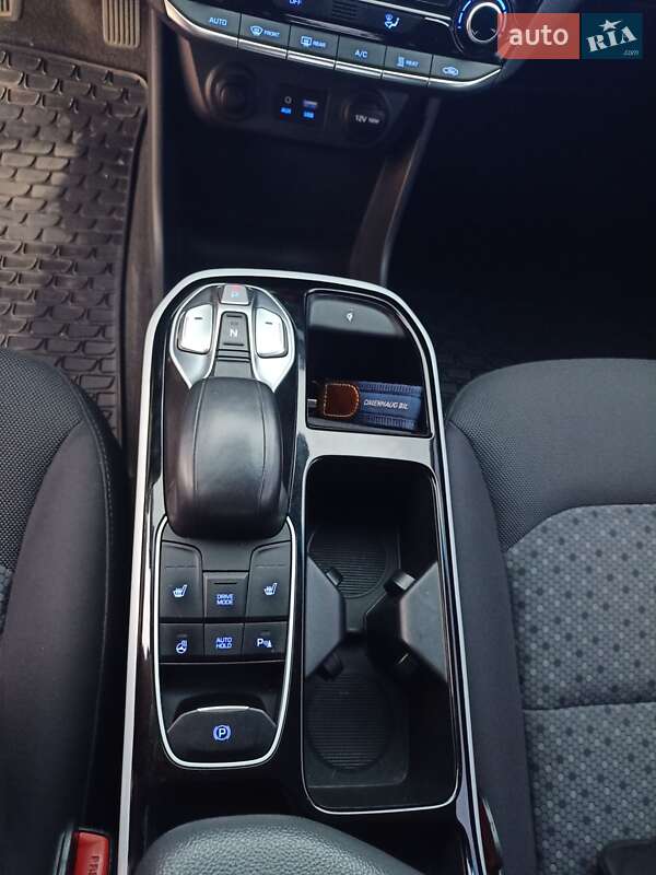 Хетчбек Hyundai Ioniq 2017 в Івано-Франківську