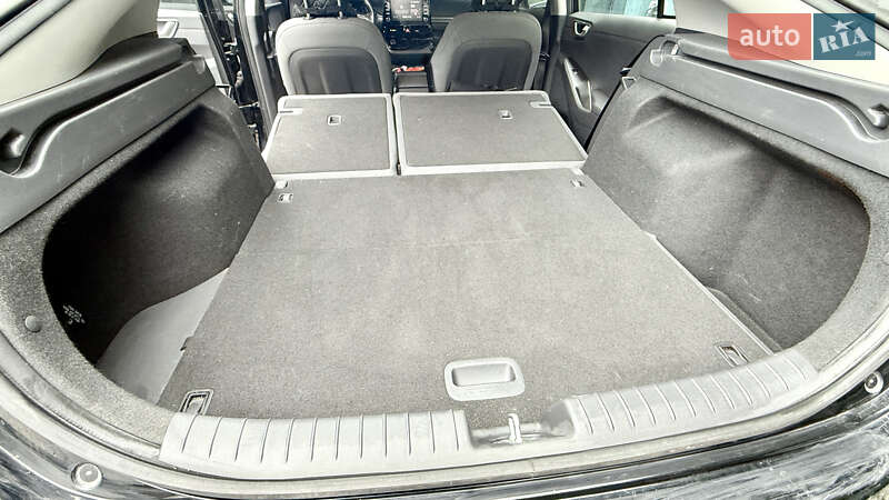 Лифтбек Hyundai Ioniq 2021 в Виннице