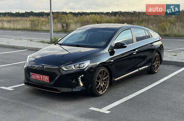 Хетчбек Hyundai Ioniq 2017 в Вінниці