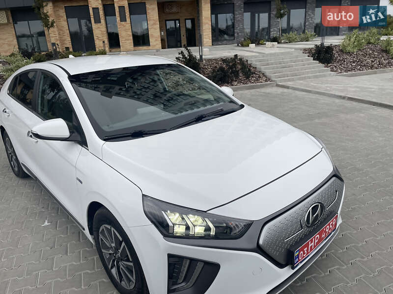 Лифтбек Hyundai Ioniq 2020 в Кропивницком фото 2 Лифтбек Hyundai Ioniq 2020 в Кропивницком