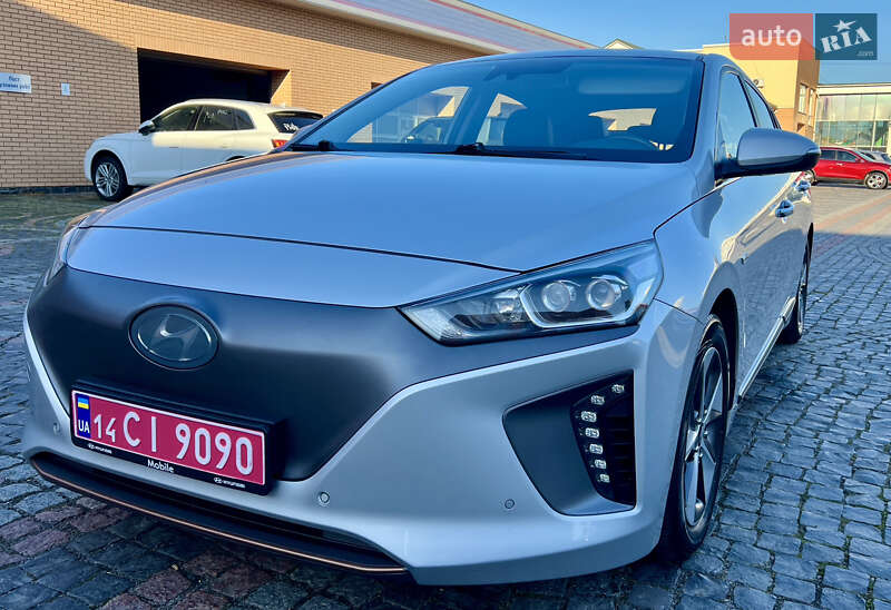 Хэтчбек Hyundai Ioniq 2017 в Луцке фото 14 Хэтчбек Hyundai Ioniq 2017 в Луцке