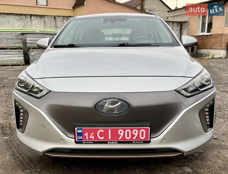 Хэтчбек Hyundai Ioniq 2017 в Луцке фото 17 Хэтчбек Hyundai Ioniq 2017 в Луцке