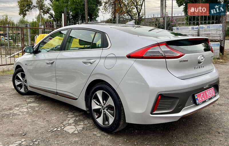 Хэтчбек Hyundai Ioniq 2017 в Луцке фото 21 Хэтчбек Hyundai Ioniq 2017 в Луцке