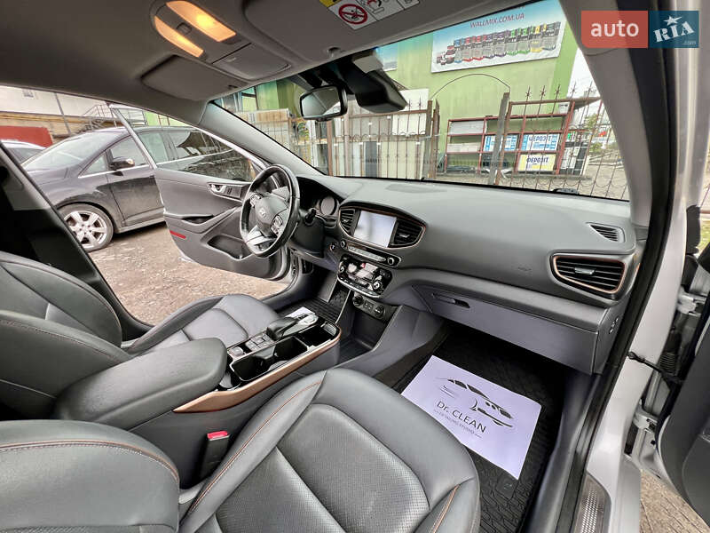 Хэтчбек Hyundai Ioniq 2017 в Луцке фото 41 Хэтчбек Hyundai Ioniq 2017 в Луцке