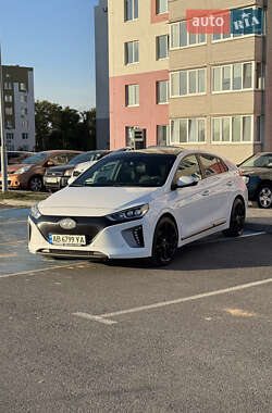 Хетчбек Hyundai Ioniq 2016 в Вінниці