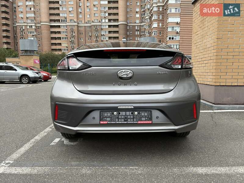 Ліфтбек Hyundai Ioniq 2020 в Києві