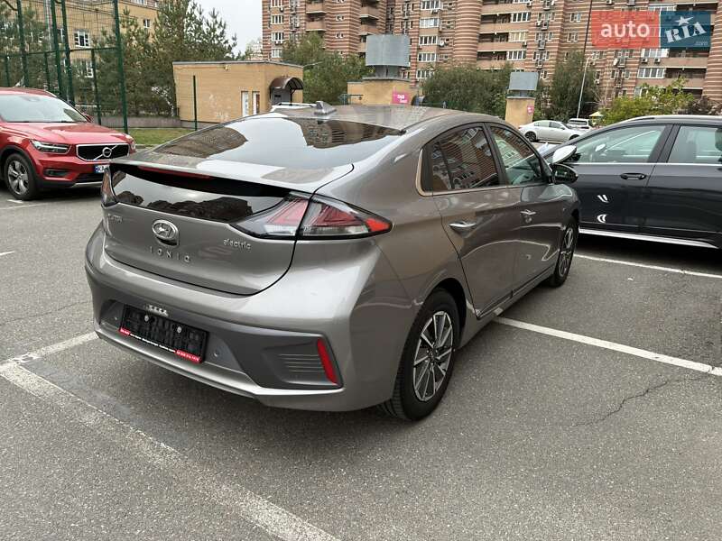 Ліфтбек Hyundai Ioniq 2020 в Києві