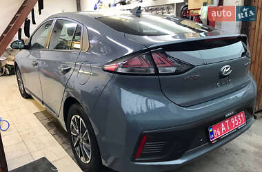 Лифтбек Hyundai Ioniq 2021 в 
