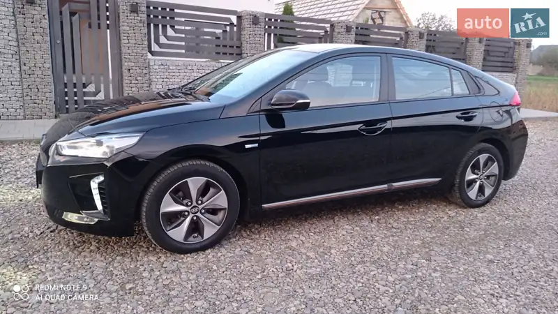Hyundai Ioniq 2017 VIN KMHC751HFHU007025 фото оголошення 2 з 56