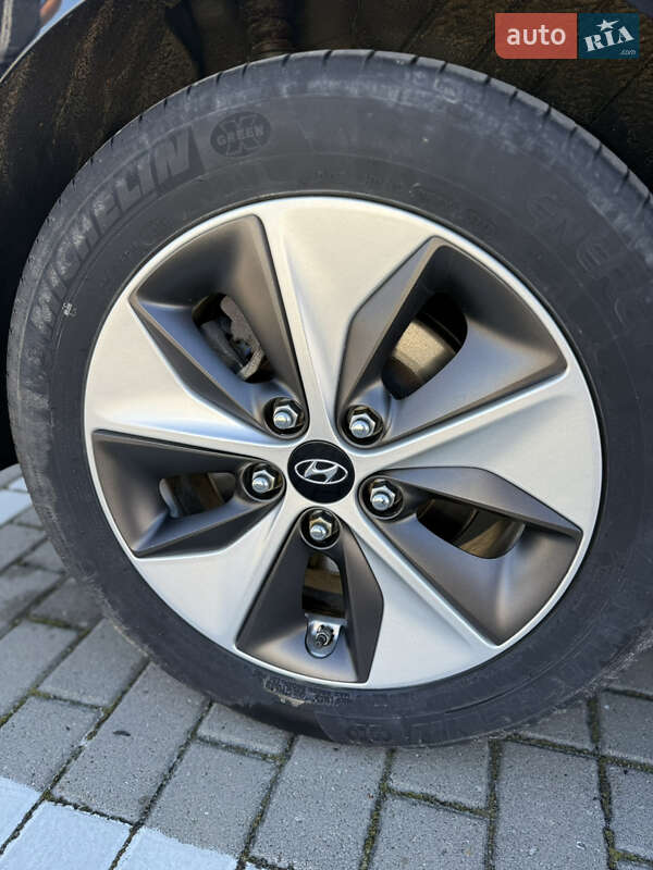 Хетчбек Hyundai Ioniq 2019 в Трускавці