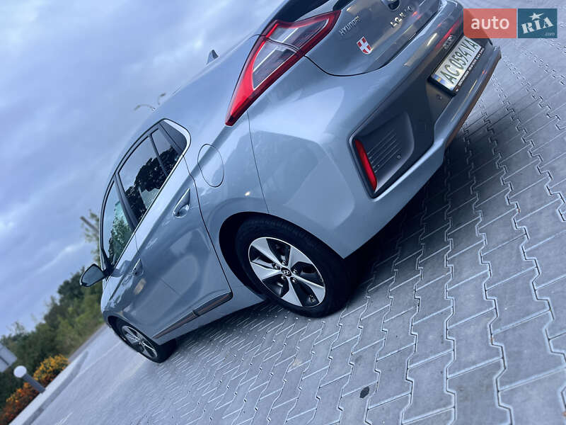 Хетчбек Hyundai Ioniq 2016 в Володимирі