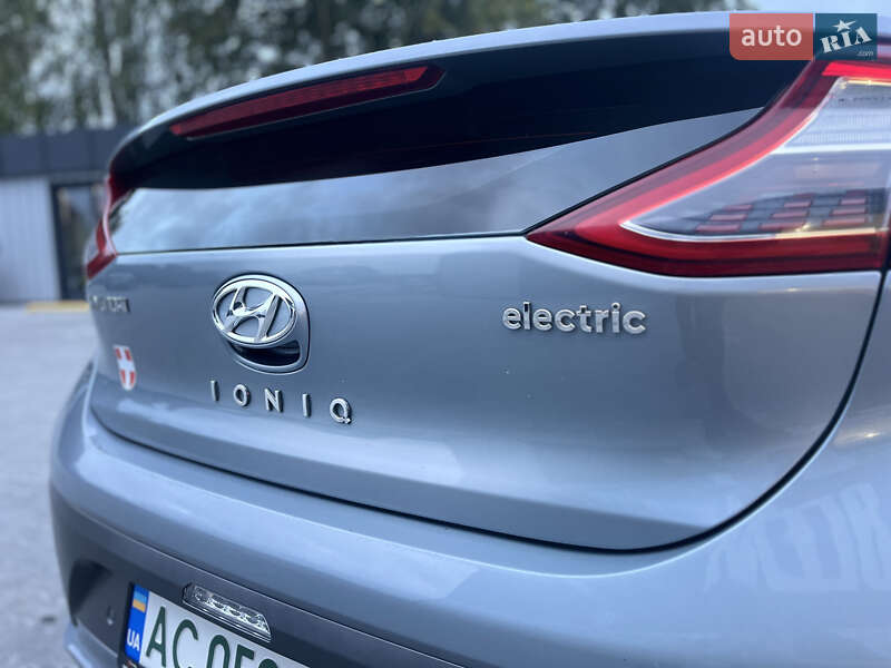 Хетчбек Hyundai Ioniq 2016 в Володимирі