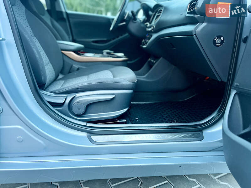 Хетчбек Hyundai Ioniq 2016 в Володимирі
