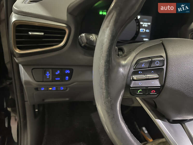 Хэтчбек Hyundai Ioniq 2017 в Житомире