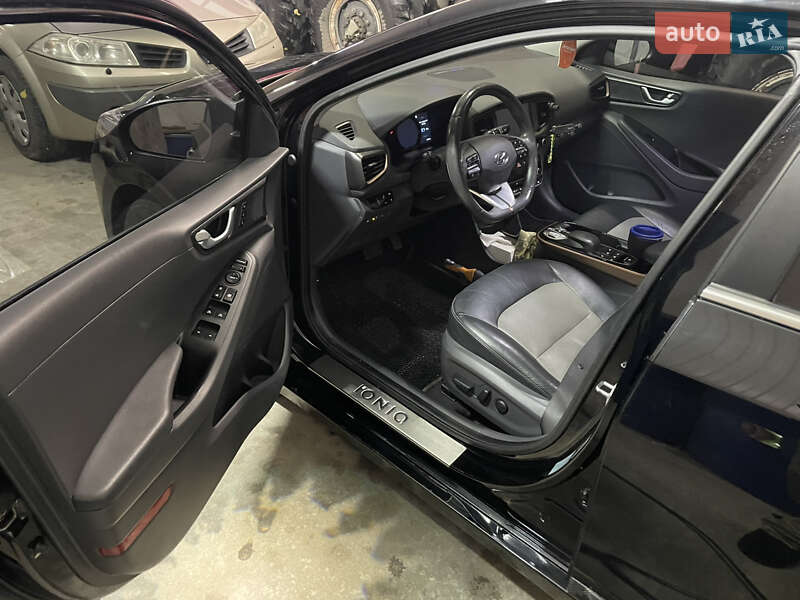 Хэтчбек Hyundai Ioniq 2017 в Житомире