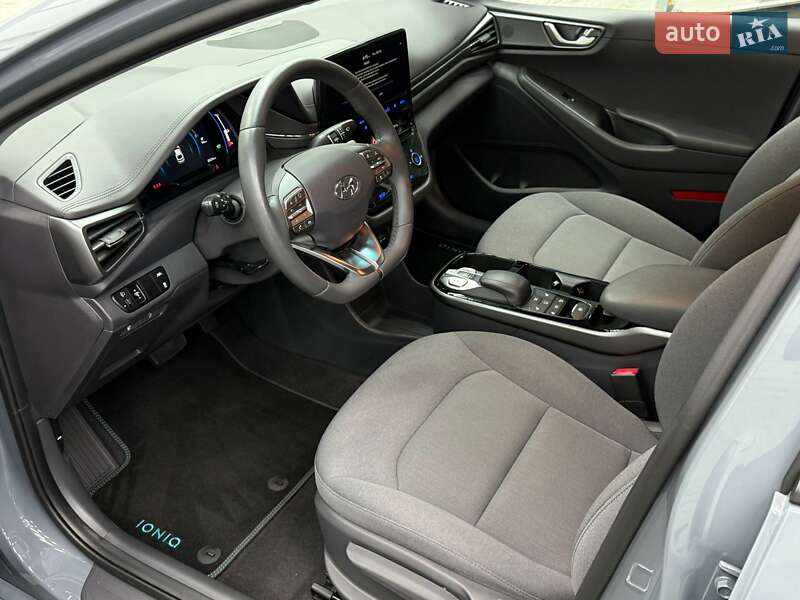 Лифтбек Hyundai Ioniq 2021 в Луцке