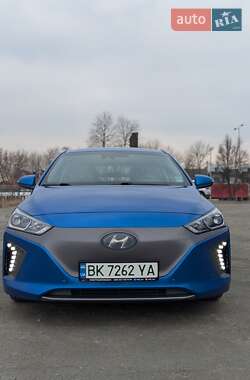 Хэтчбек Hyundai Ioniq 2017 в 