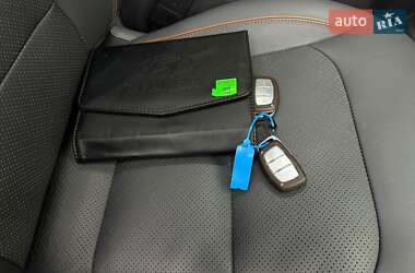 Хэтчбек Hyundai Ioniq 2019 в 