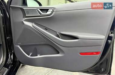 Хэтчбек Hyundai Ioniq 2019 в 