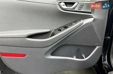 Хэтчбек Hyundai Ioniq 2019 в 