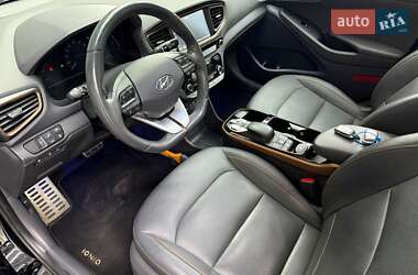 Хэтчбек Hyundai Ioniq 2019 в 