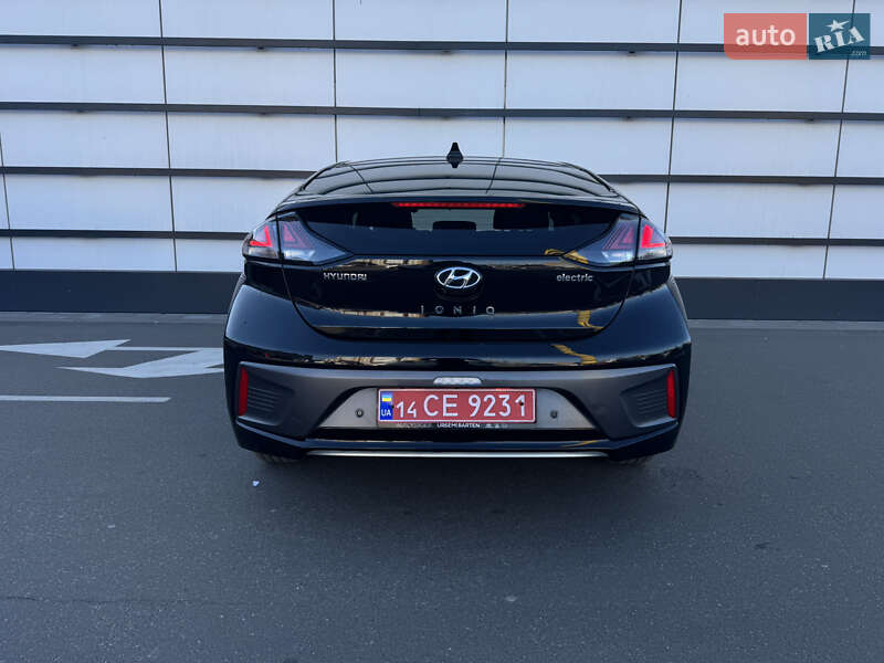 Хэтчбек Hyundai Ioniq 2019 в Киеве