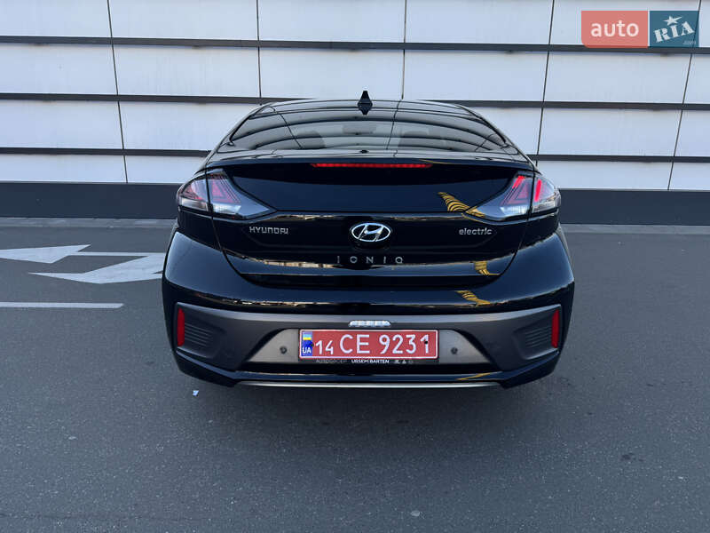 Хэтчбек Hyundai Ioniq 2019 в Киеве