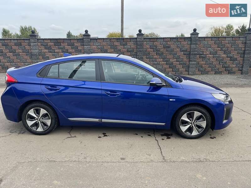 Хэтчбек Hyundai Ioniq 2018 в Ровно
