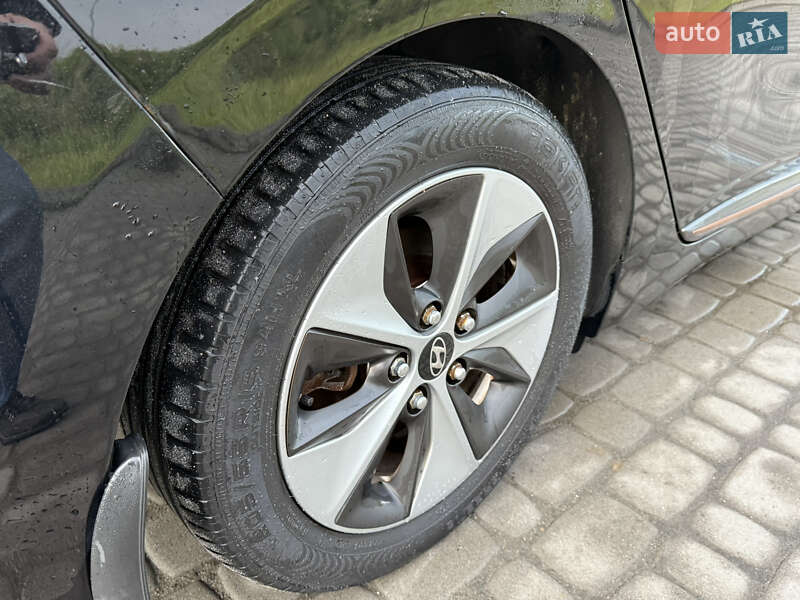 Хэтчбек Hyundai Ioniq 2018 в Львове фото 46 Хэтчбек Hyundai Ioniq 2018 в Львове