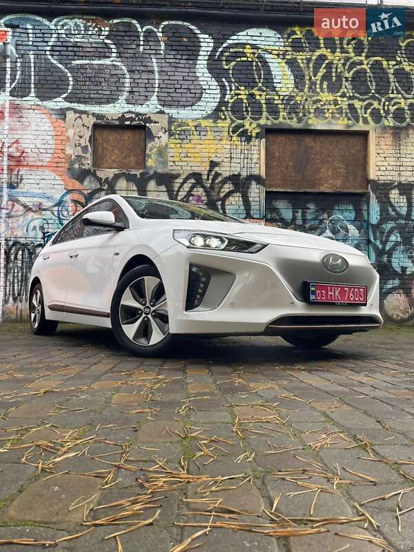 Хэтчбек Hyundai Ioniq 2018 в Луцке фото 13 Хэтчбек Hyundai Ioniq 2018 в Луцке