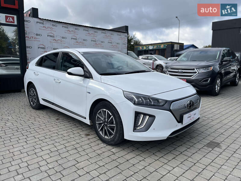 Лифтбек Hyundai Ioniq 2020 в Львове