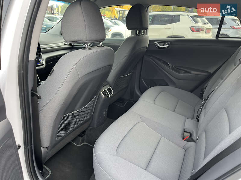Лифтбек Hyundai Ioniq 2020 в Львове