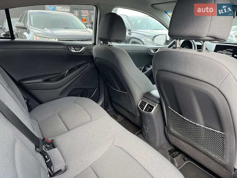 Лифтбек Hyundai Ioniq 2020 в Львове