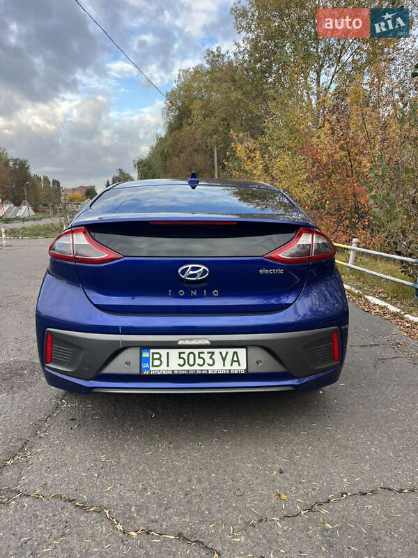 Хэтчбек Hyundai Ioniq 2019 в Полтаве