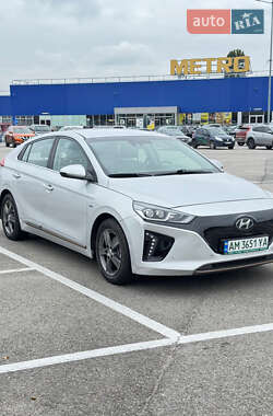 Хэтчбек Hyundai Ioniq 2018 в 