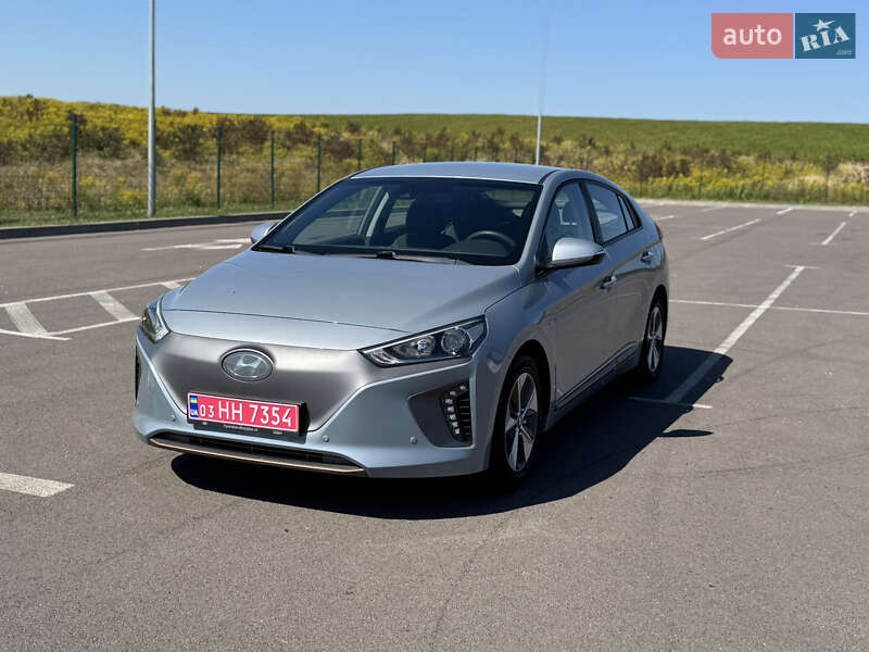 Хетчбек Hyundai Ioniq 2016 в Рівному