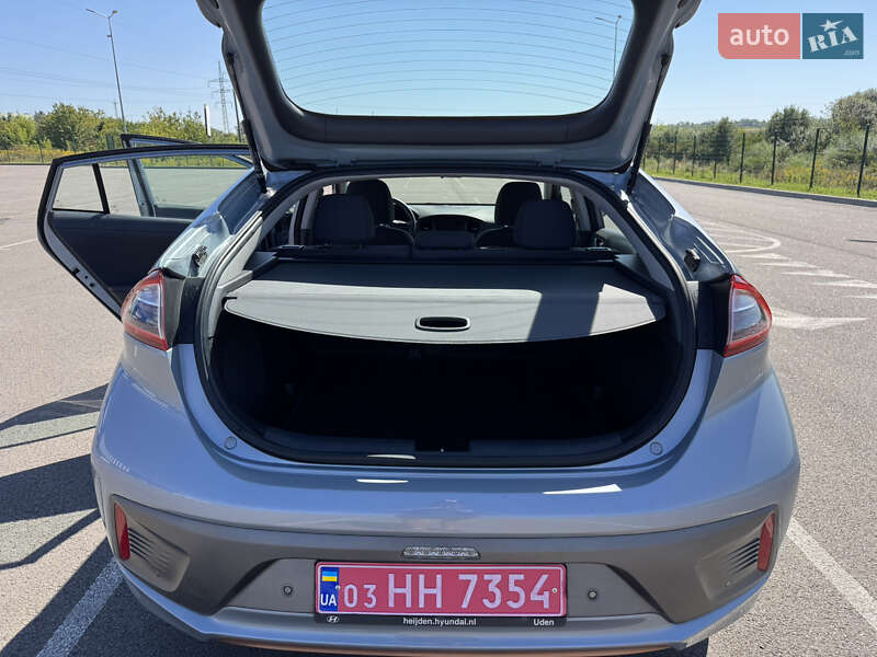 Хетчбек Hyundai Ioniq 2016 в Рівному
