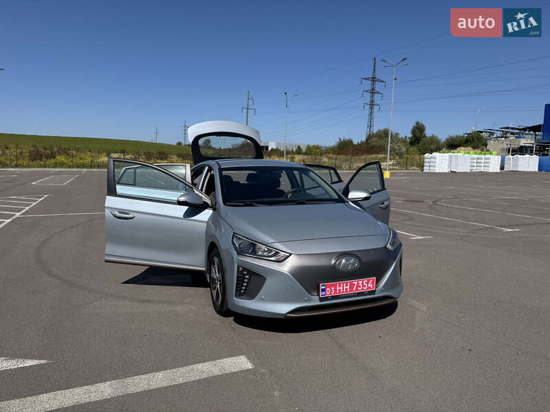 Хетчбек Hyundai Ioniq 2016 в Рівному
