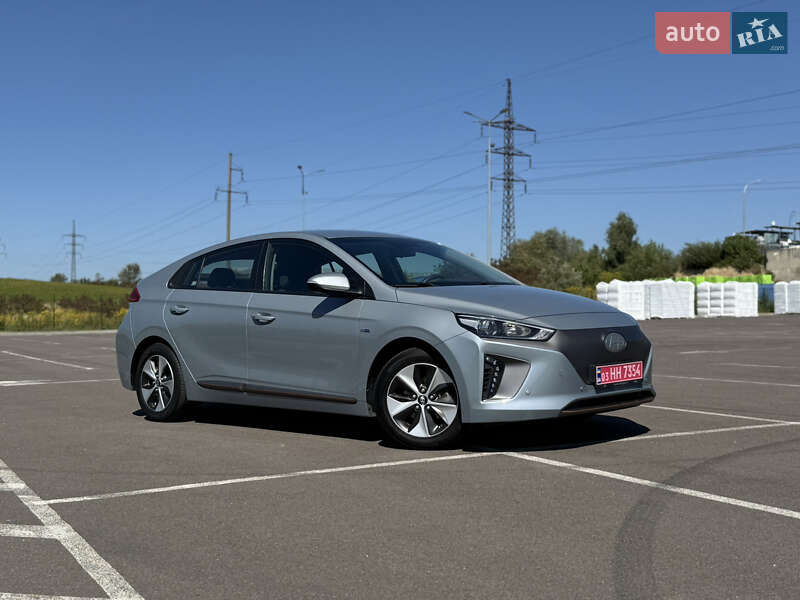 Хетчбек Hyundai Ioniq 2016 в Рівному