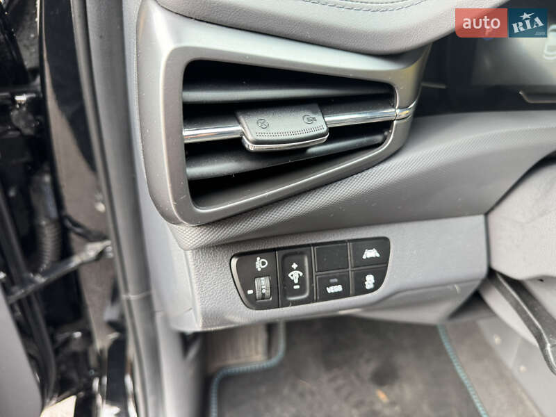 Лифтбек Hyundai Ioniq 2020 в Луцке